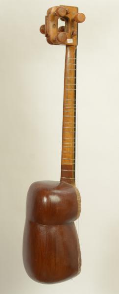 Tar (Azerbaijani instrument)