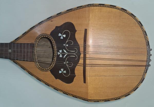 Mandoline